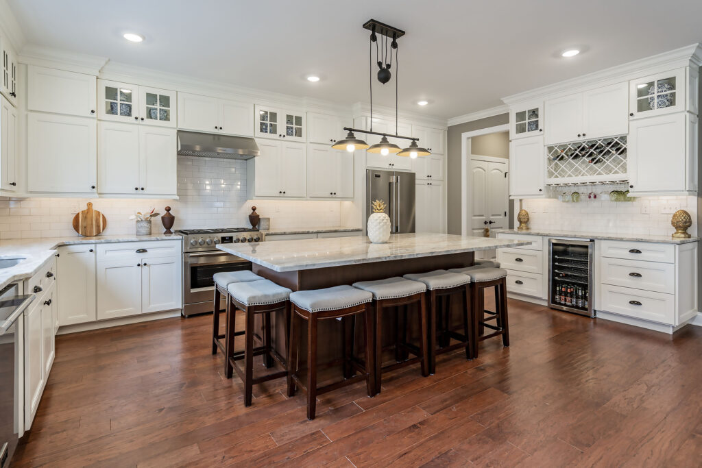 Tips for Deciding Between Remodeling or Moving for Your Dream Kitchen